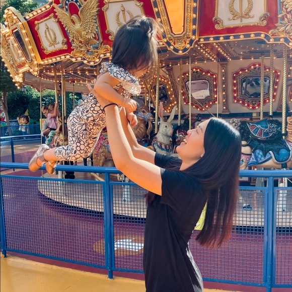 Meet your Posher, Ashley - Picture 1 of 1